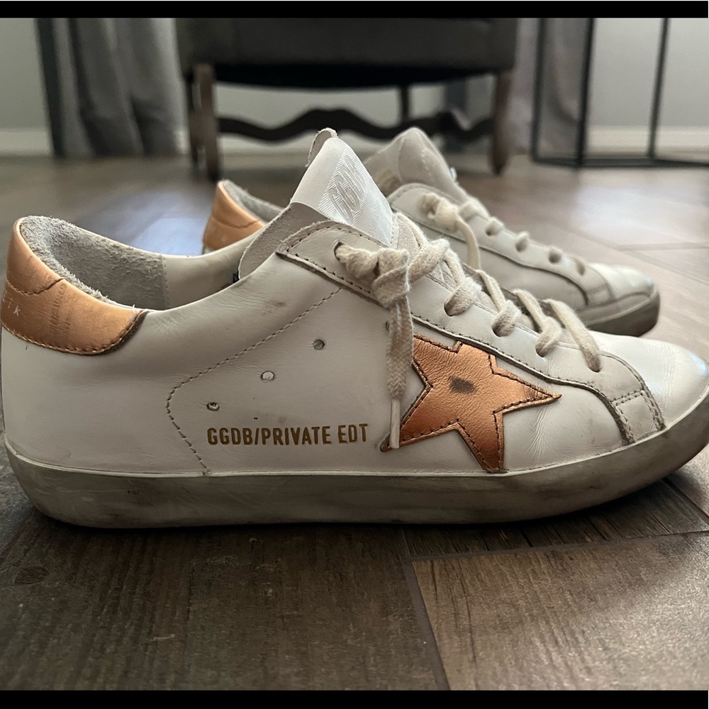 Golden Goose Sneakers - Super Star Low Top Sneakers - Size 37 - Lightly used